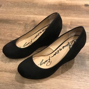 American Rag Black Suede 3in Wedges 8.5